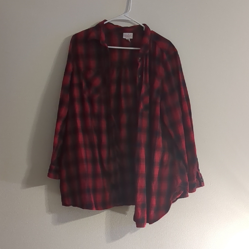 Isabel Maternity by Ingrid & Isabel Red and Black Checkered Top